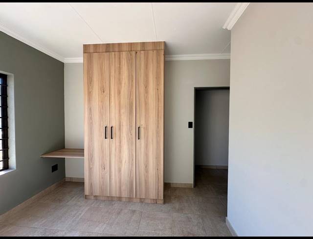 3 BEDROOM SECTIONAL TITLE FOR SALE IN WATERVAL EAST